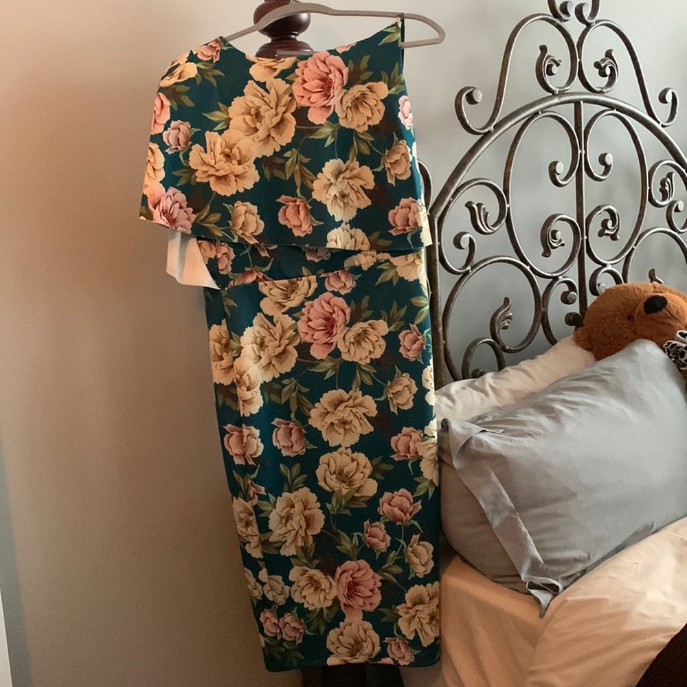 Floral mid-length dress